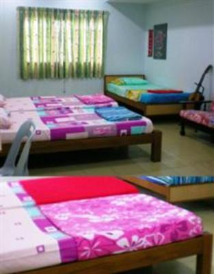 фото отеля Owen Townhouse Homestay