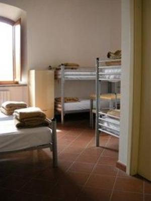 фото отеля Students Hostel Gowett Campiglia Marittima