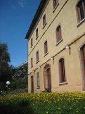 фото отеля Students Hostel Gowett Campiglia Marittima