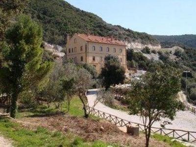 фото отеля Students Hostel Gowett Campiglia Marittima
