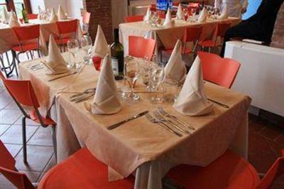 фото отеля Students Hostel Gowett Campiglia Marittima