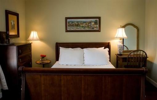 фото отеля Monteagle Inn
