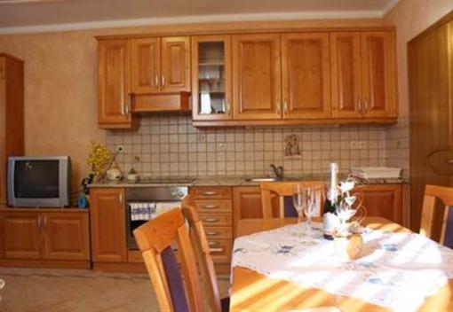 фото отеля Apartment House Rusevec