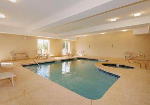 фото отеля Comfort Suites Brunswick