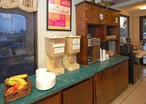 фото отеля Econo Lodge Martinez