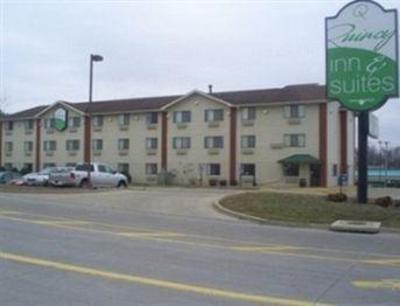 фото отеля Quincy Inn & Suites