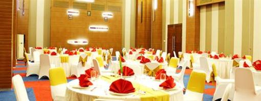 фото отеля Lorin Hotel Sentul
