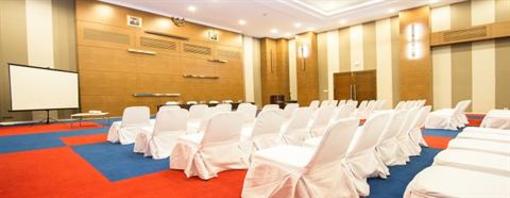 фото отеля Lorin Hotel Sentul