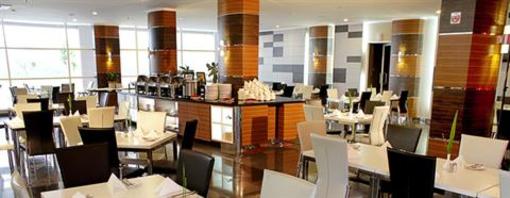 фото отеля Lorin Hotel Sentul