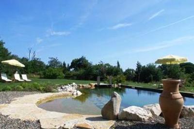 фото отеля Le Petit Chateau Argoumbat Beaumont-de-Lomagne