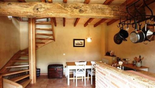 фото отеля Le Petit Chateau Argoumbat Beaumont-de-Lomagne