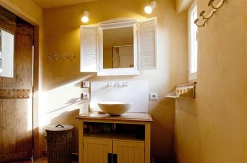 фото отеля Le Petit Chateau Argoumbat Beaumont-de-Lomagne