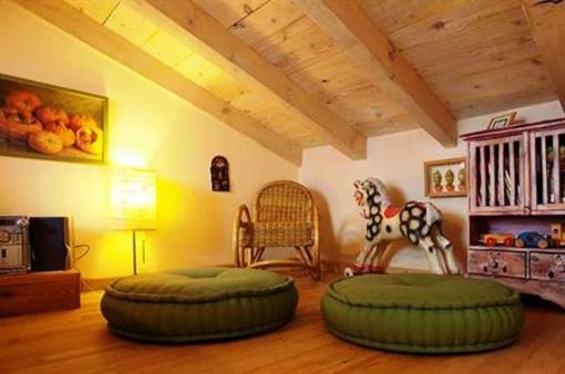 фото отеля Le Petit Chateau Argoumbat Beaumont-de-Lomagne