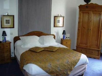 фото отеля Logis Hotel De La Chapelle