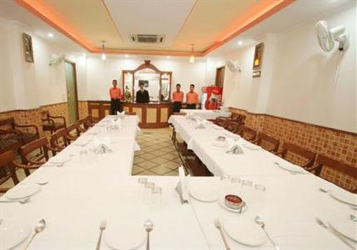 фото отеля Hotel Maharaja Residency