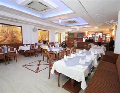 фото отеля Hotel Maharaja Residency