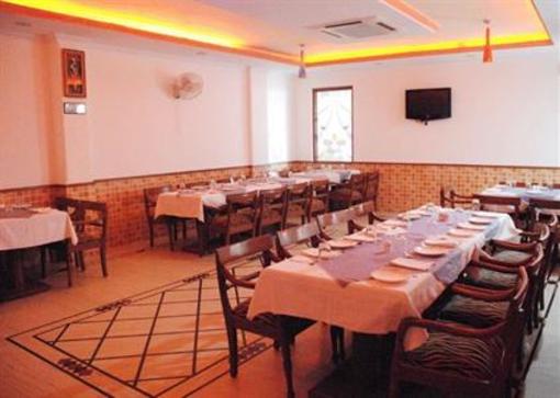 фото отеля Hotel Maharaja Residency
