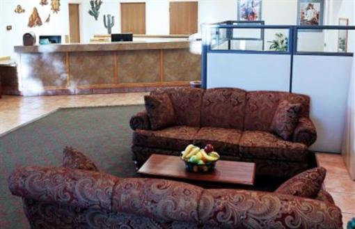 фото отеля Gateway Studio Suites