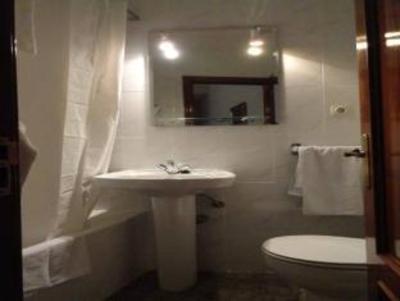 фото отеля Hostal Alistana