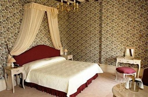 фото отеля Chateau Hotel Savigny