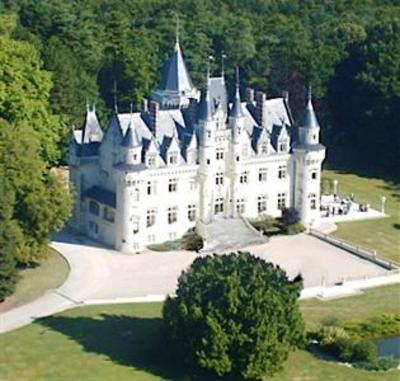 фото отеля Chateau Hotel Savigny