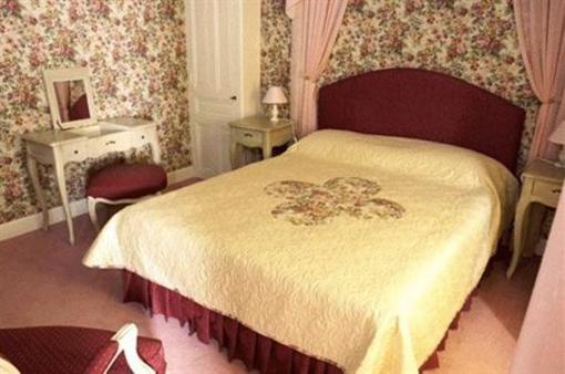 фото отеля Chateau Hotel Savigny
