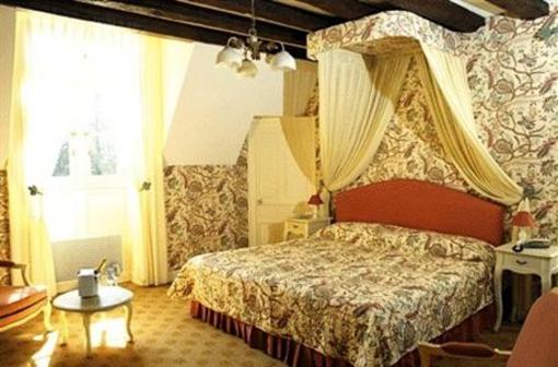 фото отеля Chateau Hotel Savigny