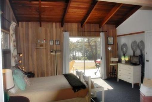 фото отеля The Andiron Seaside Inn & Cabins