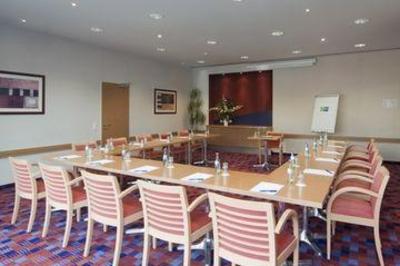 фото отеля Holiday Inn Express Koln-Mulheim