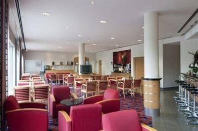 фото отеля Holiday Inn Express Koln-Mulheim