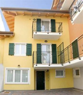 фото отеля Bella Villa Apartments