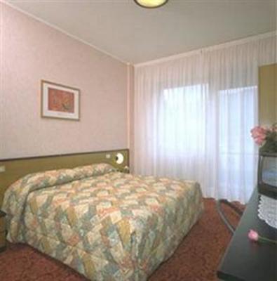 фото отеля Aries Hotel