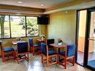 фото отеля Econo Lodge Inn & Suites Evergreen