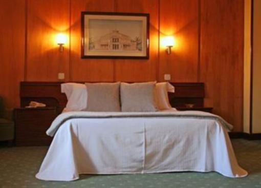 фото отеля Hostal Vista Alegre Castro Urdiales