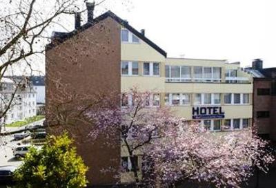 фото отеля Hotel Am Dusseldorfer Platz