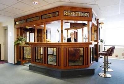 фото отеля Hotel Am Dusseldorfer Platz