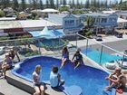 фото отеля Yamba YHA Backpackers Beach Resort