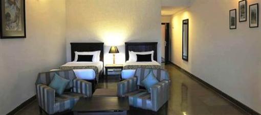 фото отеля Ambatty Greens Resort