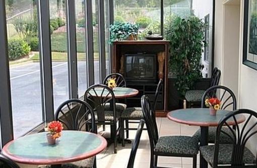 фото отеля Red Roof Inn Macon West