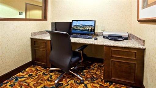 фото отеля Country Inn & Suites Rome (Georgia)