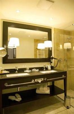 фото отеля Parkhotel Surenburg