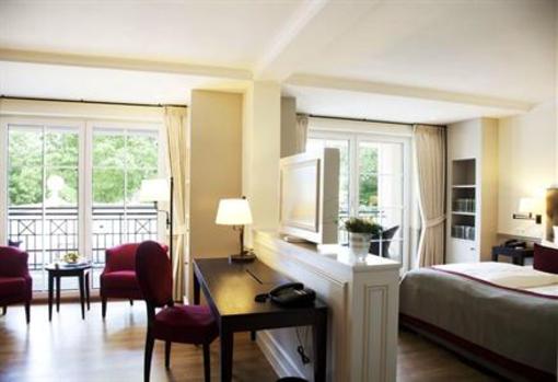 фото отеля Parkhotel Surenburg