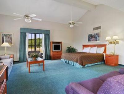 фото отеля Super 8 Austell Six Flags
