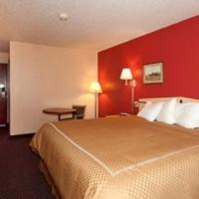 фото отеля Americas Best Value Inn Hutchinson