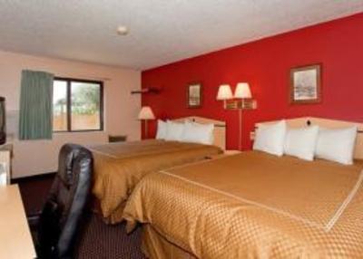 фото отеля Americas Best Value Inn Hutchinson
