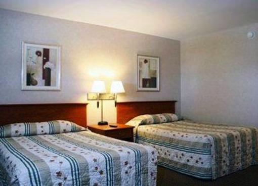 фото отеля Econo Lodge Inn and Suites Overland Park