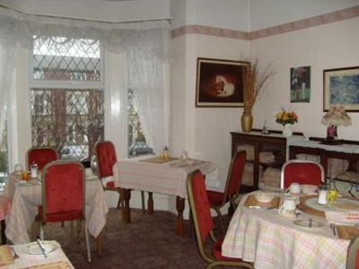 фото отеля Hazelwood B&B and Holiday Flat