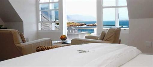 фото отеля Ocean Eleven Guest House Hermanus