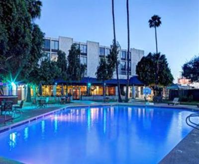 фото отеля Camelback Sahara Hotel