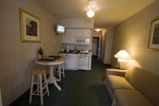 фото отеля Northwoods Inn